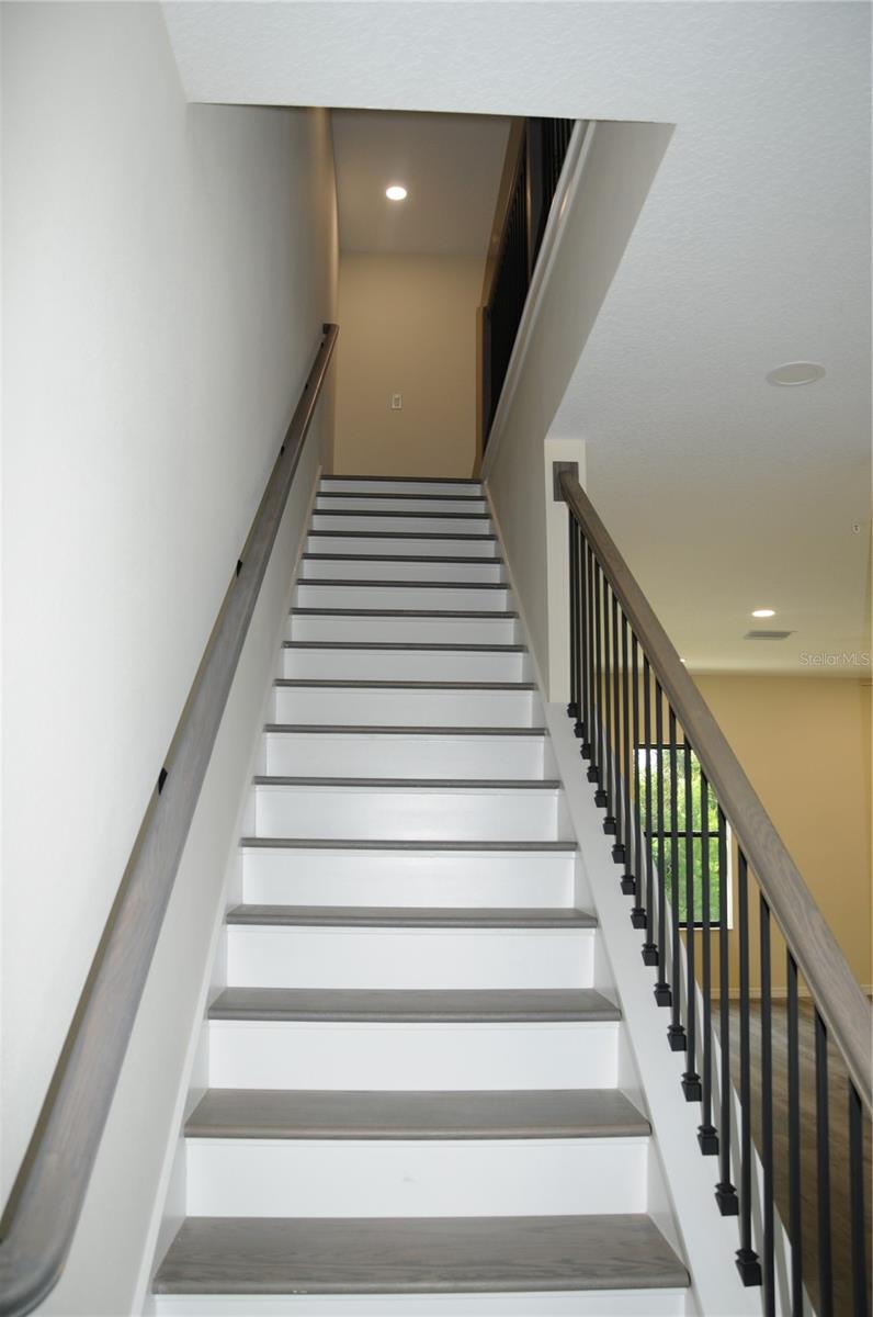 GARDENS/DIANA NORTH BLDG 2 - Residential