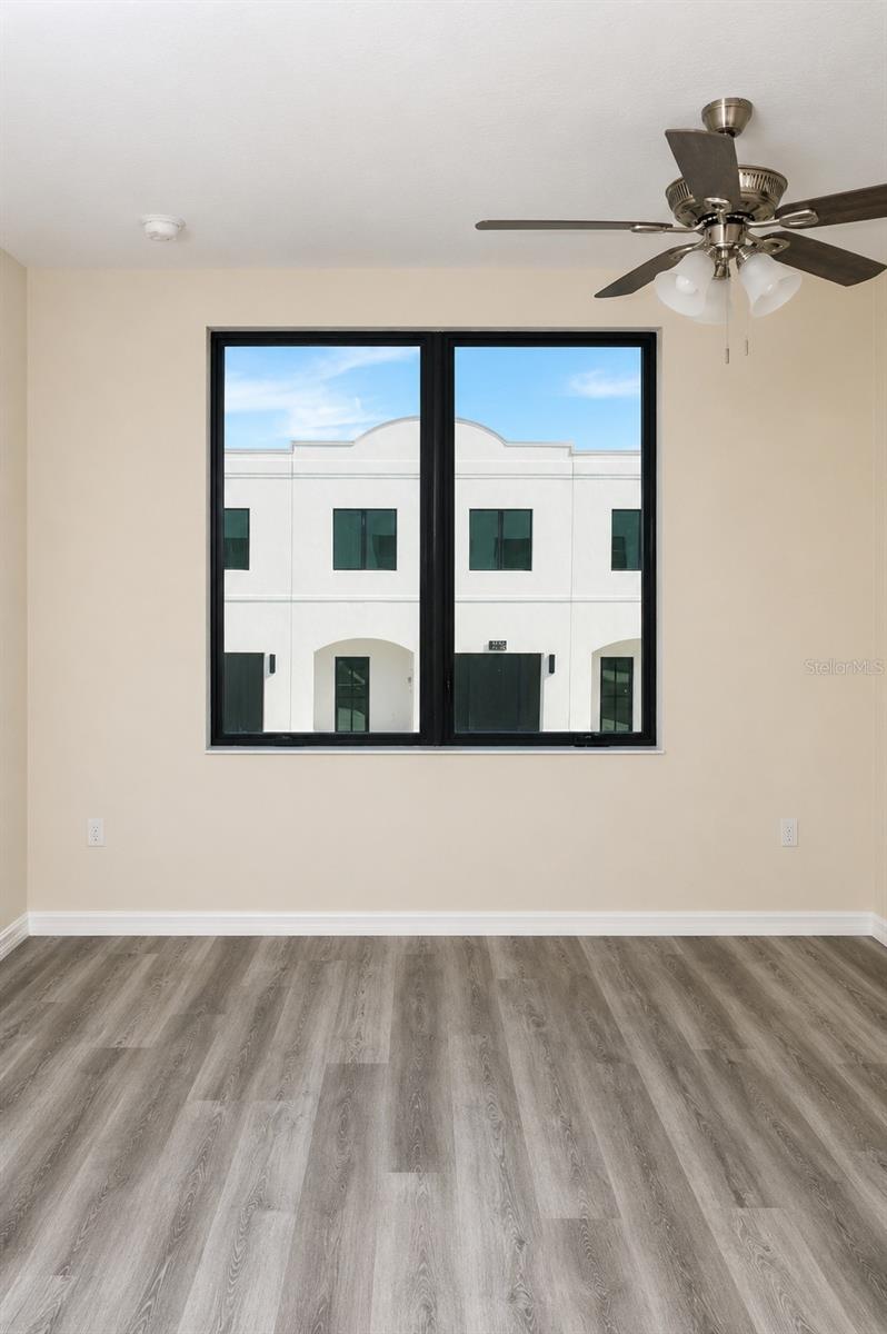GARDENS/DIANA NORTH BLDG 2 - Residential