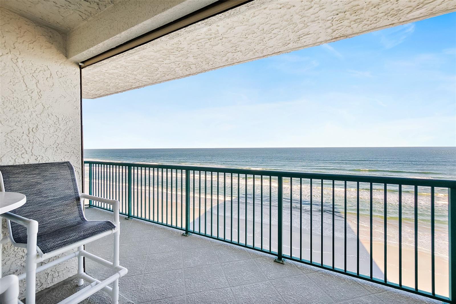 TOWERS GRANDE CONDO - Residential