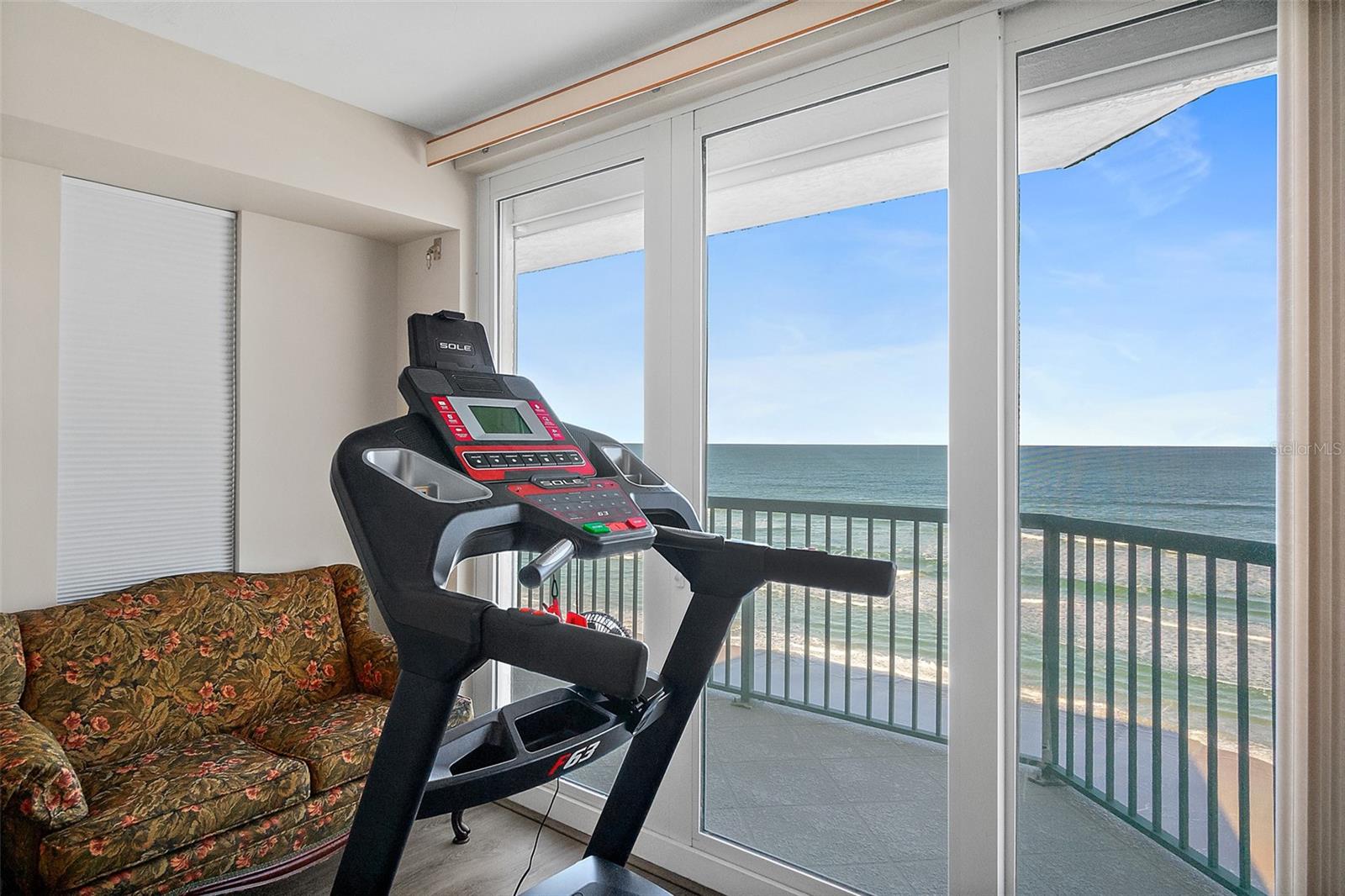 TOWERS GRANDE CONDO - Residential