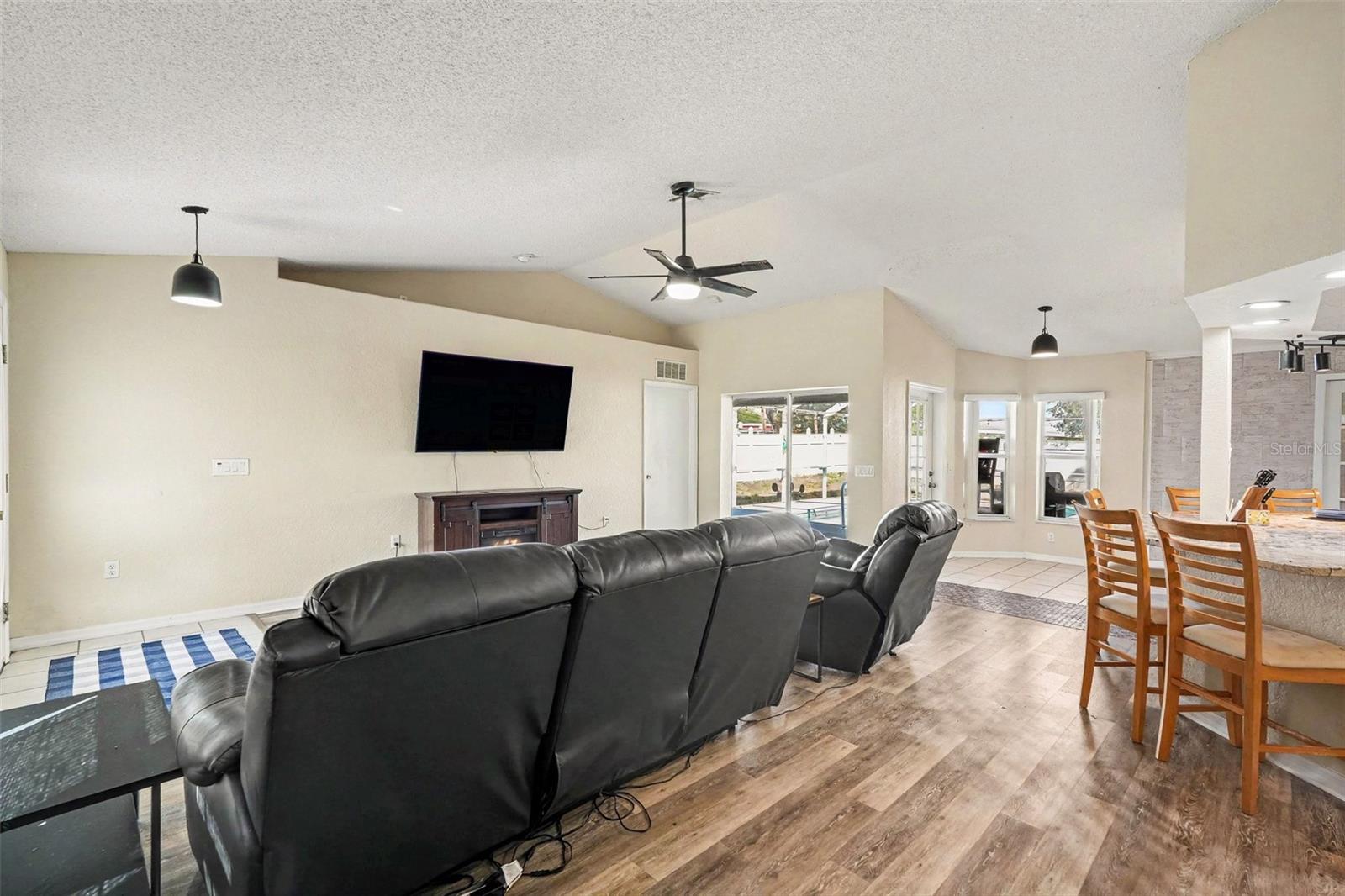 SPRING HILL UNIT 16 - Residential