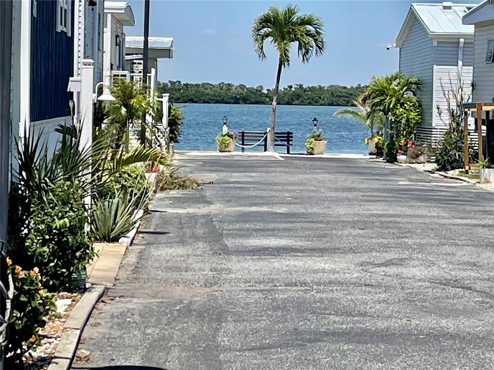 GULFSHORE OF LONGBOAT KEY - Residential