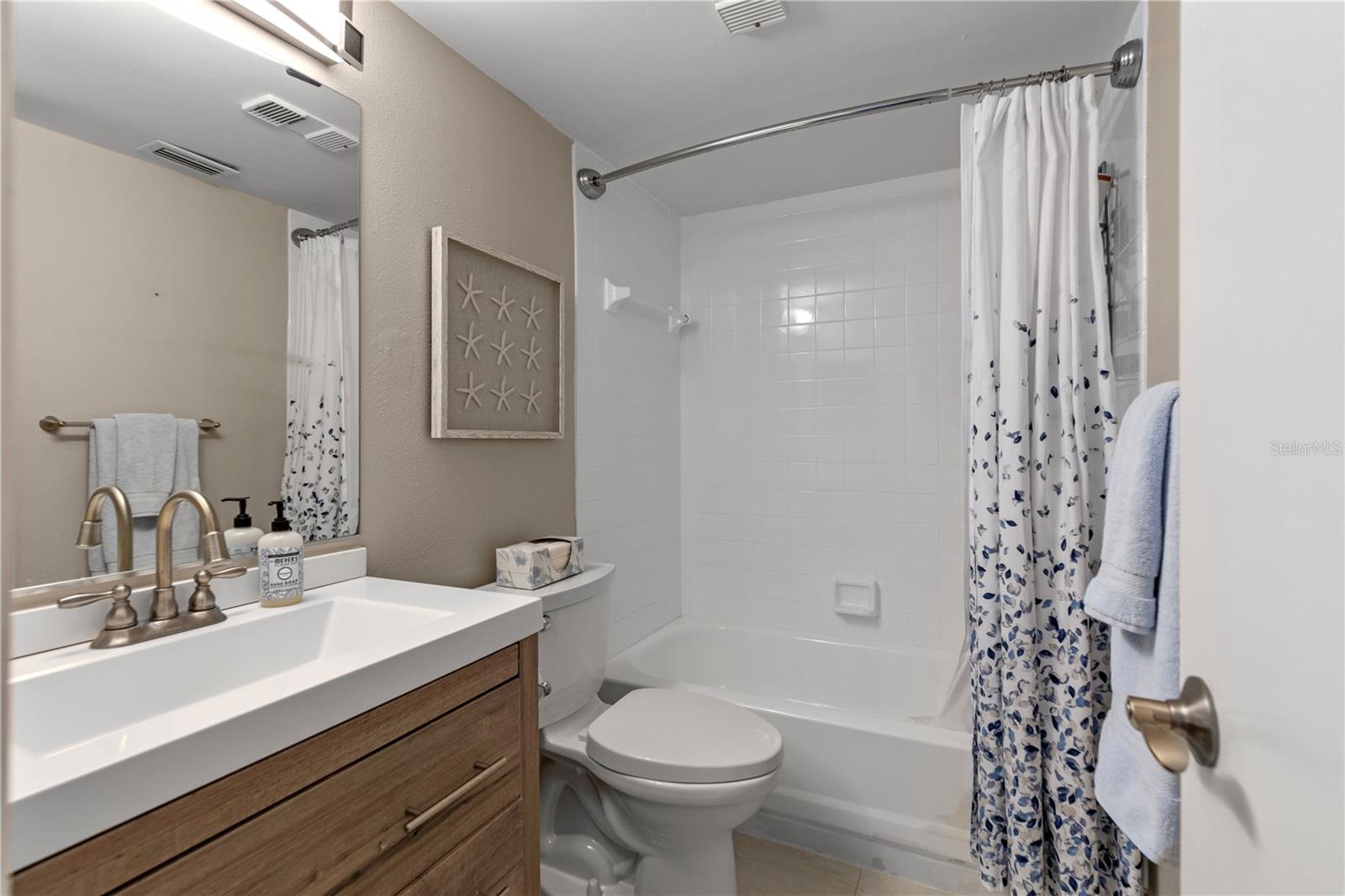 PALMA DEL MAR I - Residential Lease