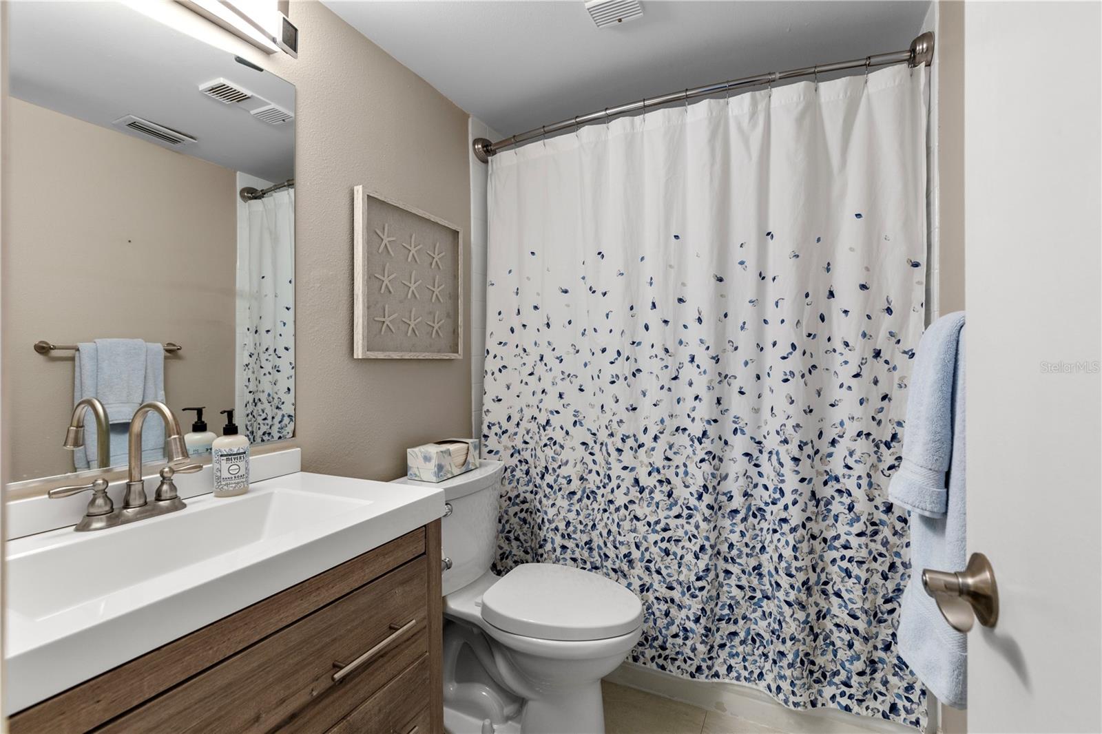 PALMA DEL MAR I - Residential Lease