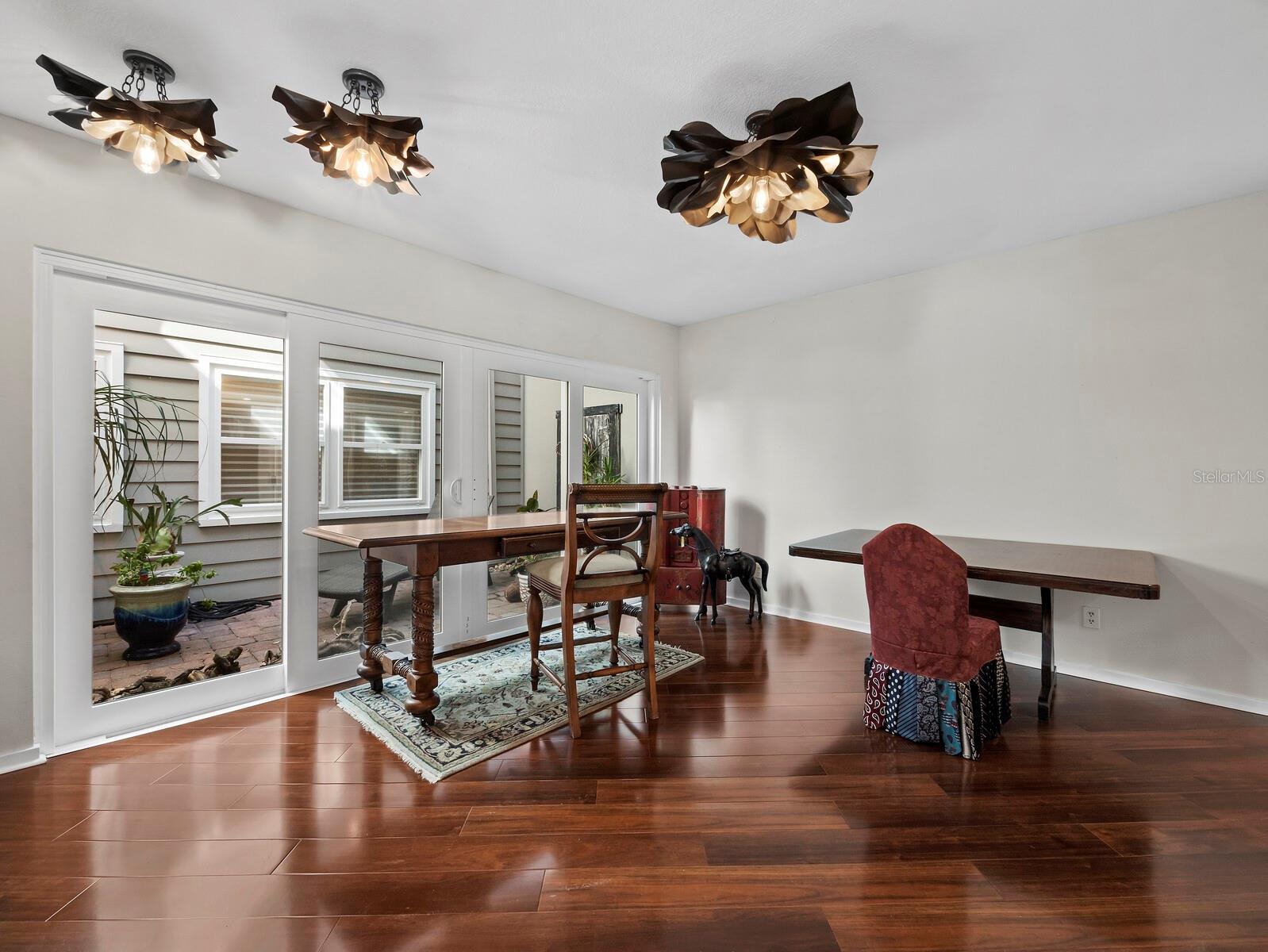 WINDING OAKS - Residential