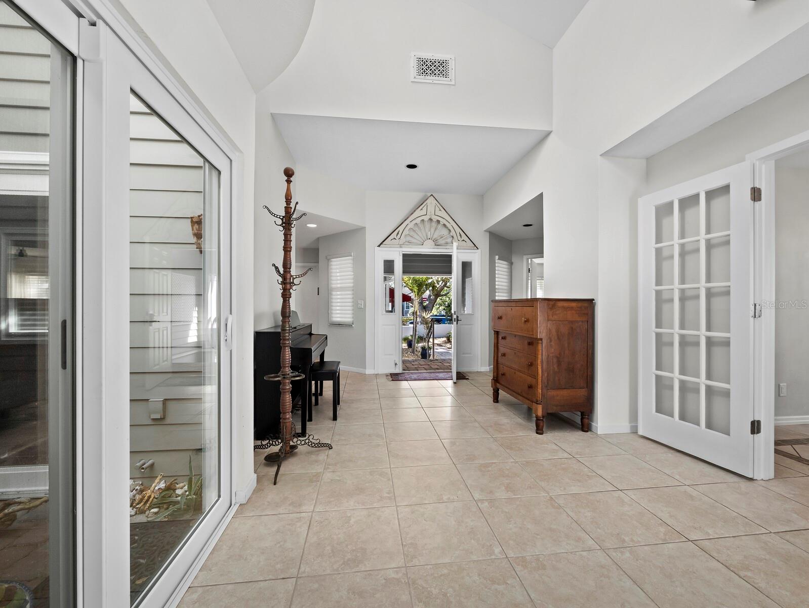WINDING OAKS - Residential