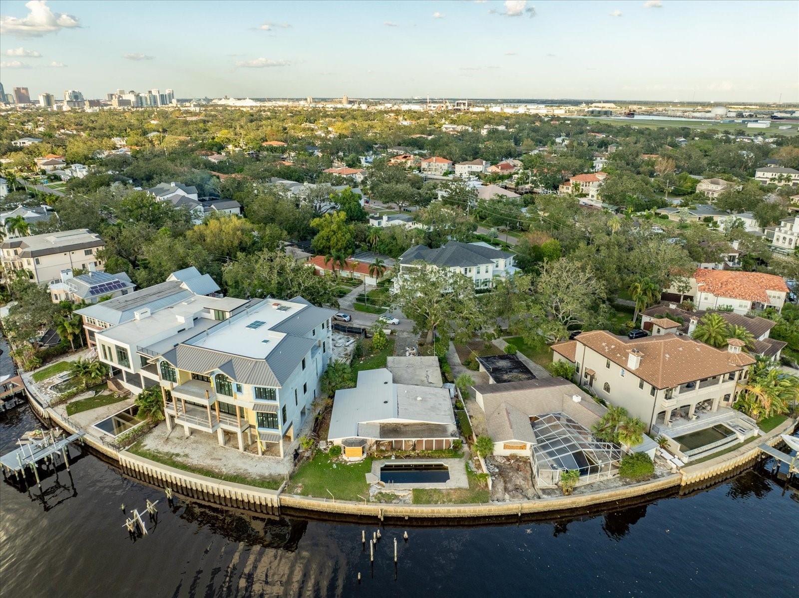 DAVIS ISLANDS PB10 PG52 TO 57 - Residential