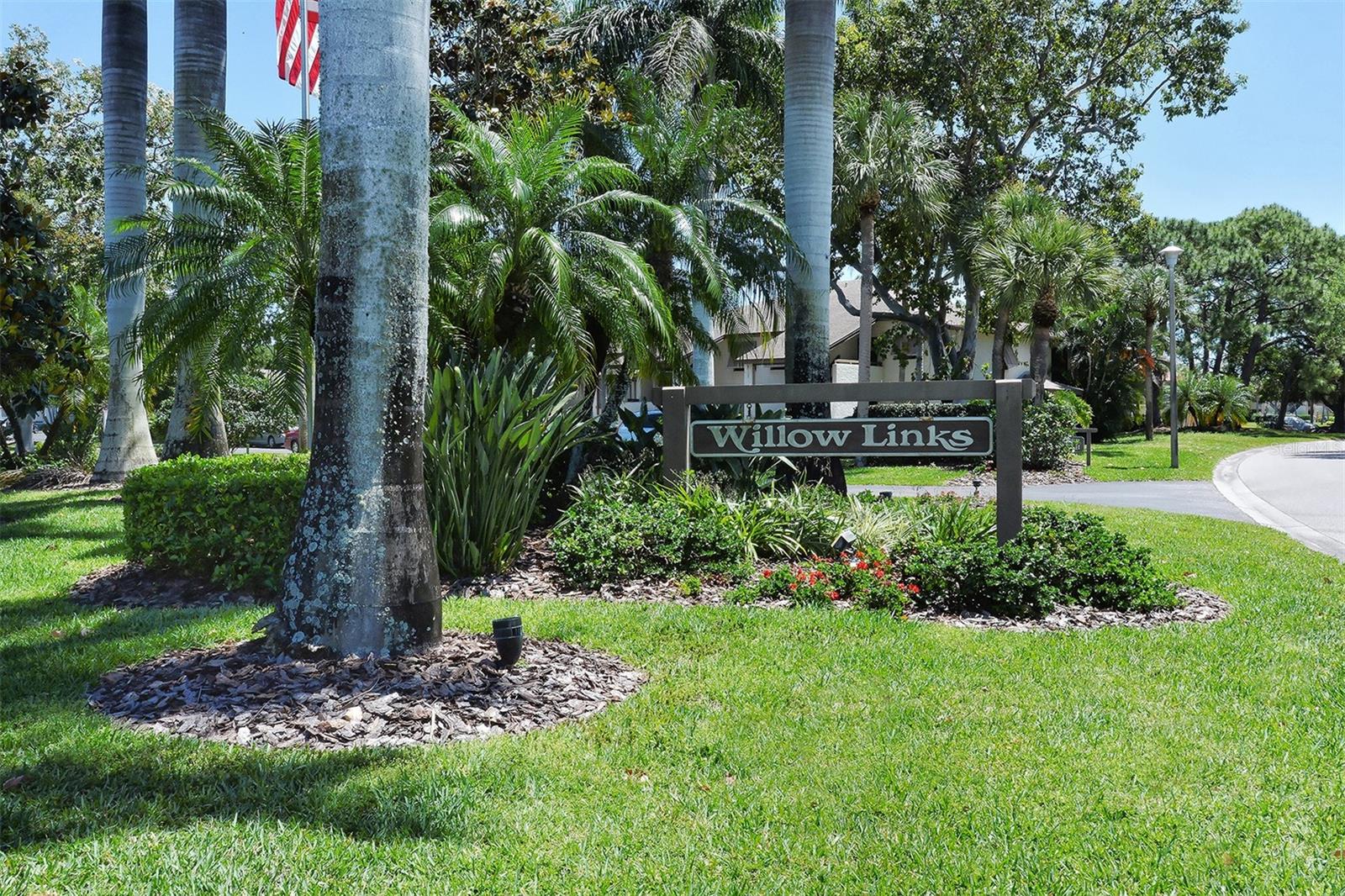 WILLOW LINKS - Residential