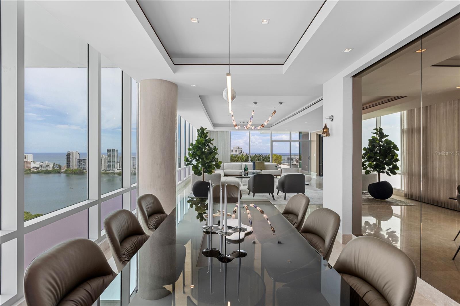 COSMOPOLITAN - Residential