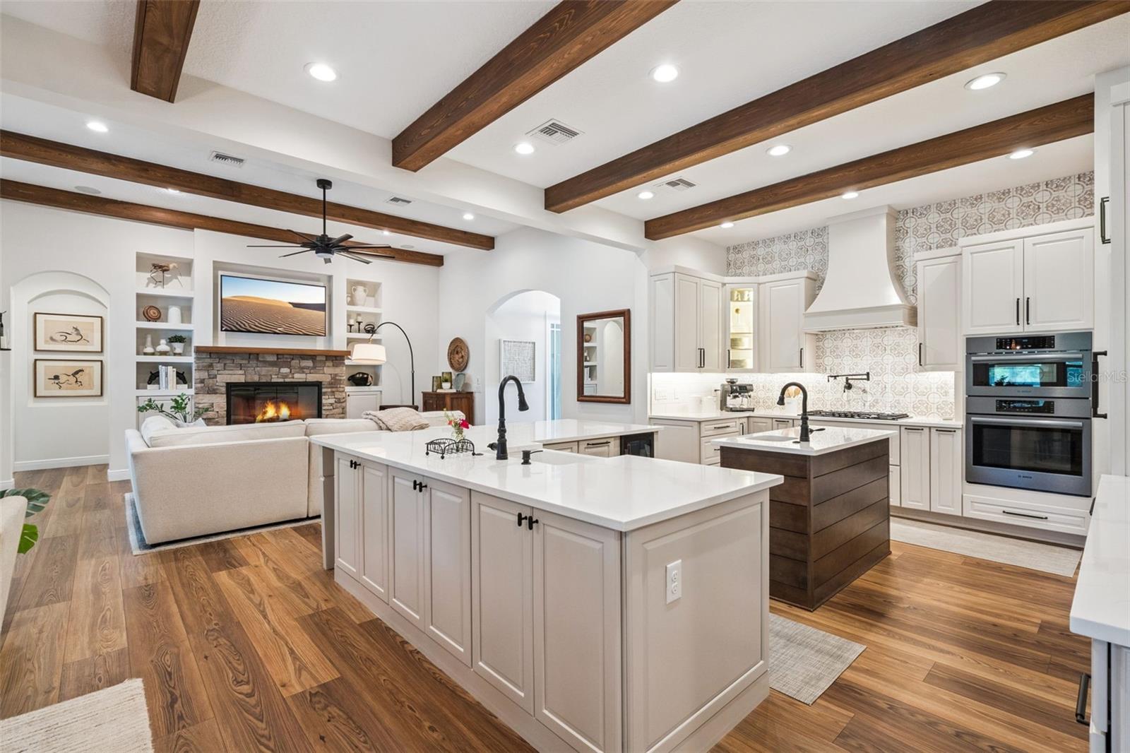 WOLFHEAD RDG - Residential