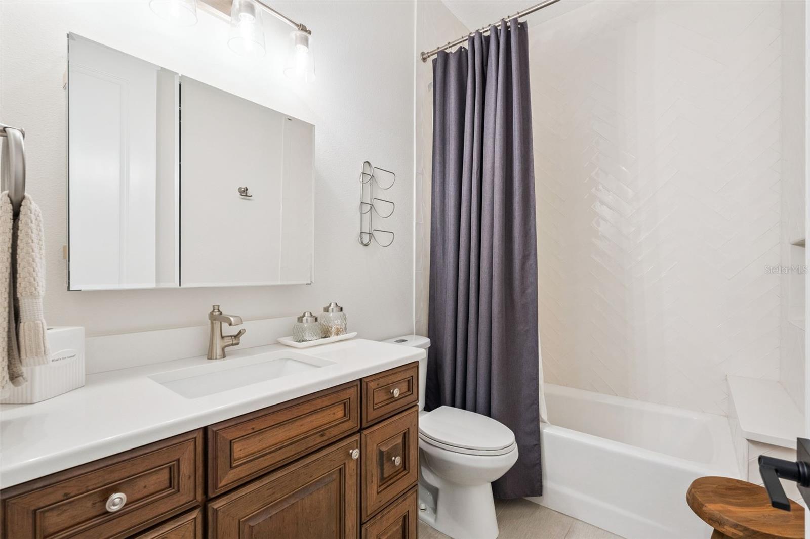 WOLFHEAD RDG - Residential
