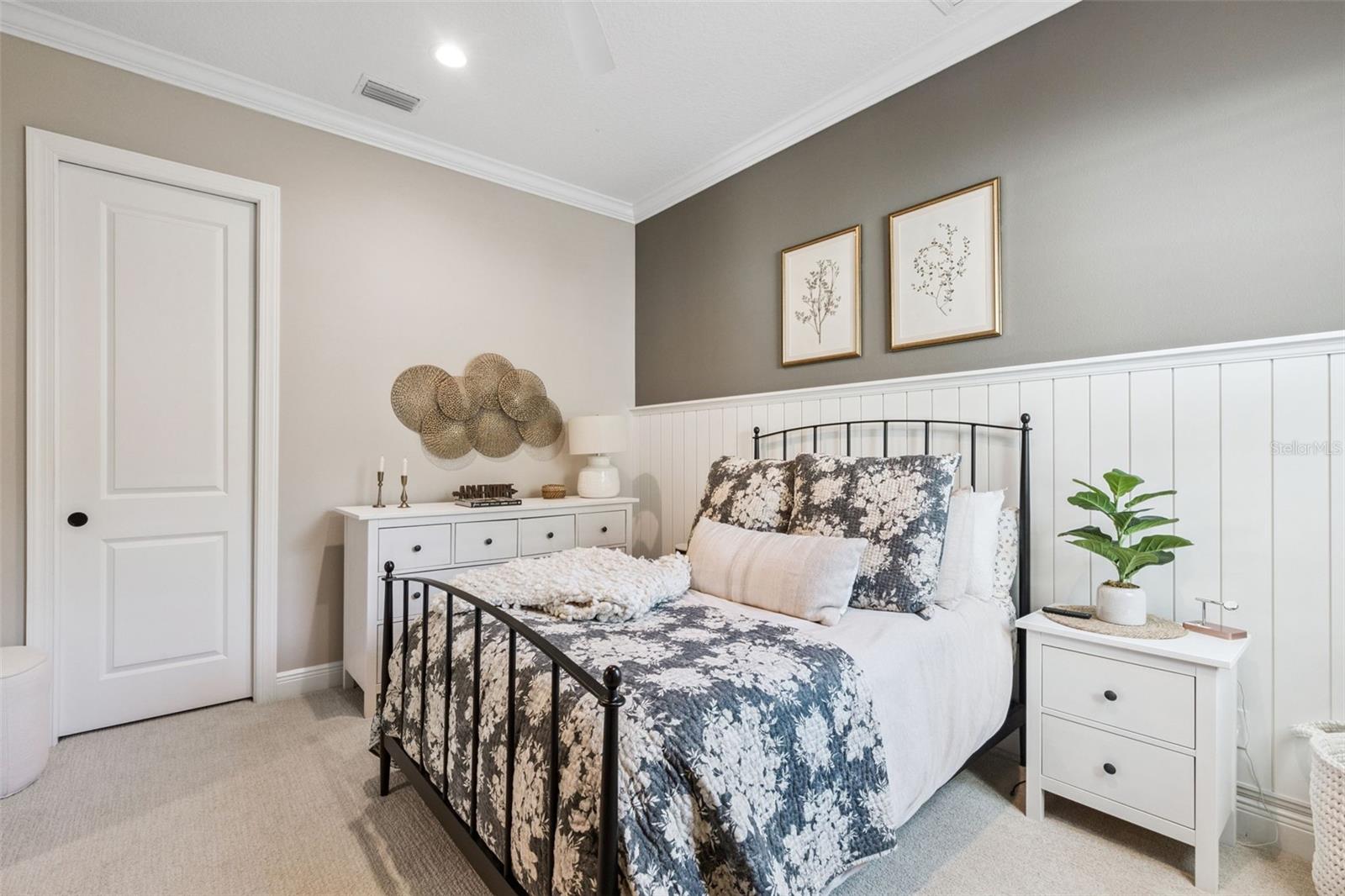 WOLFHEAD RDG - Residential