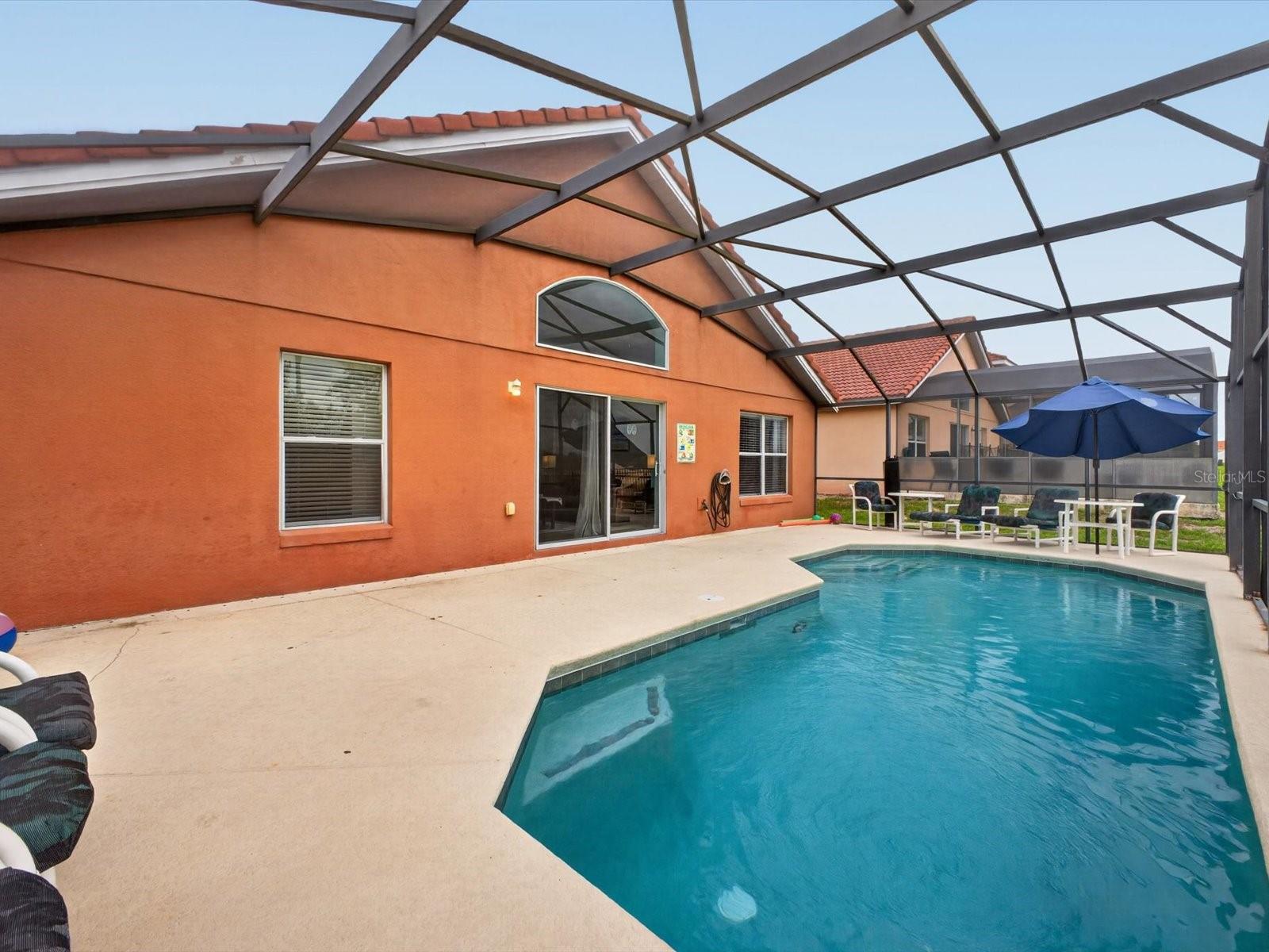 AVIANA PH 01 - Residential