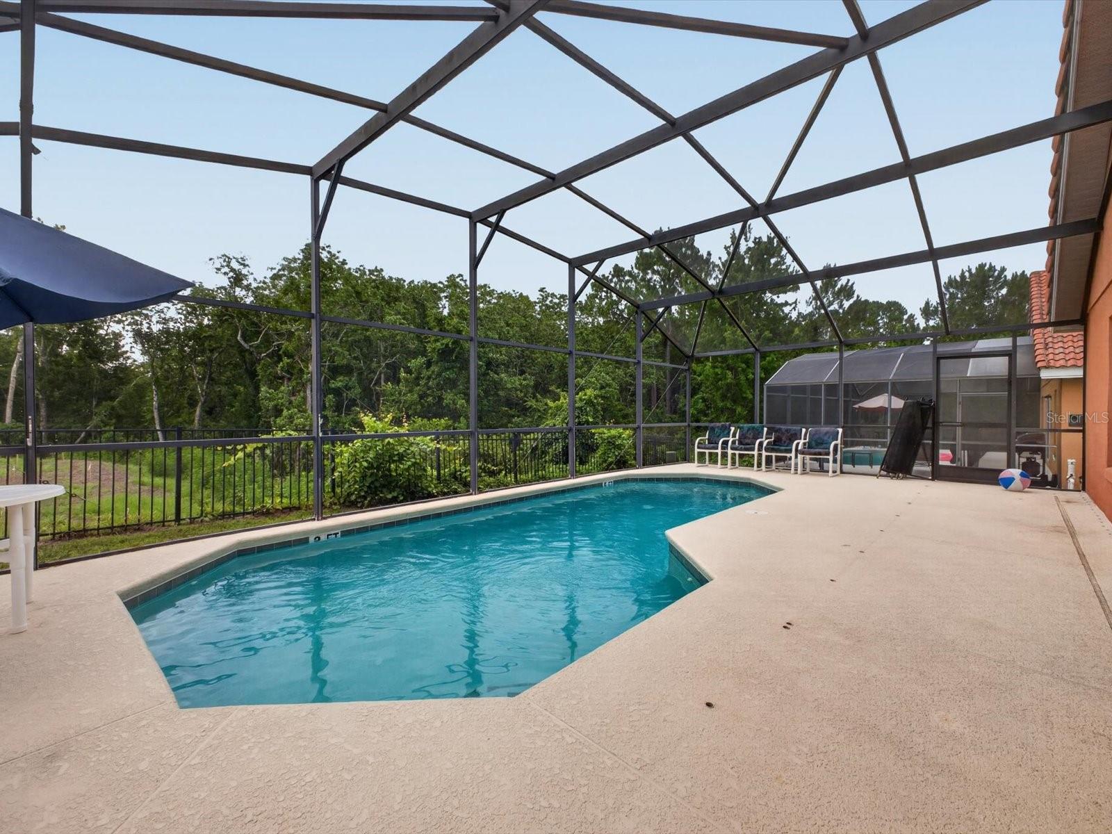 AVIANA PH 01 - Residential