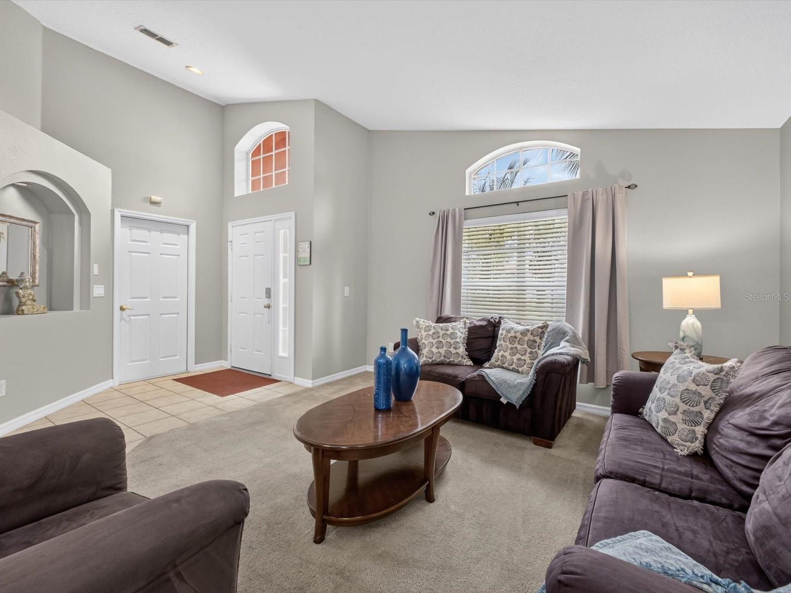AVIANA PH 01 - Residential