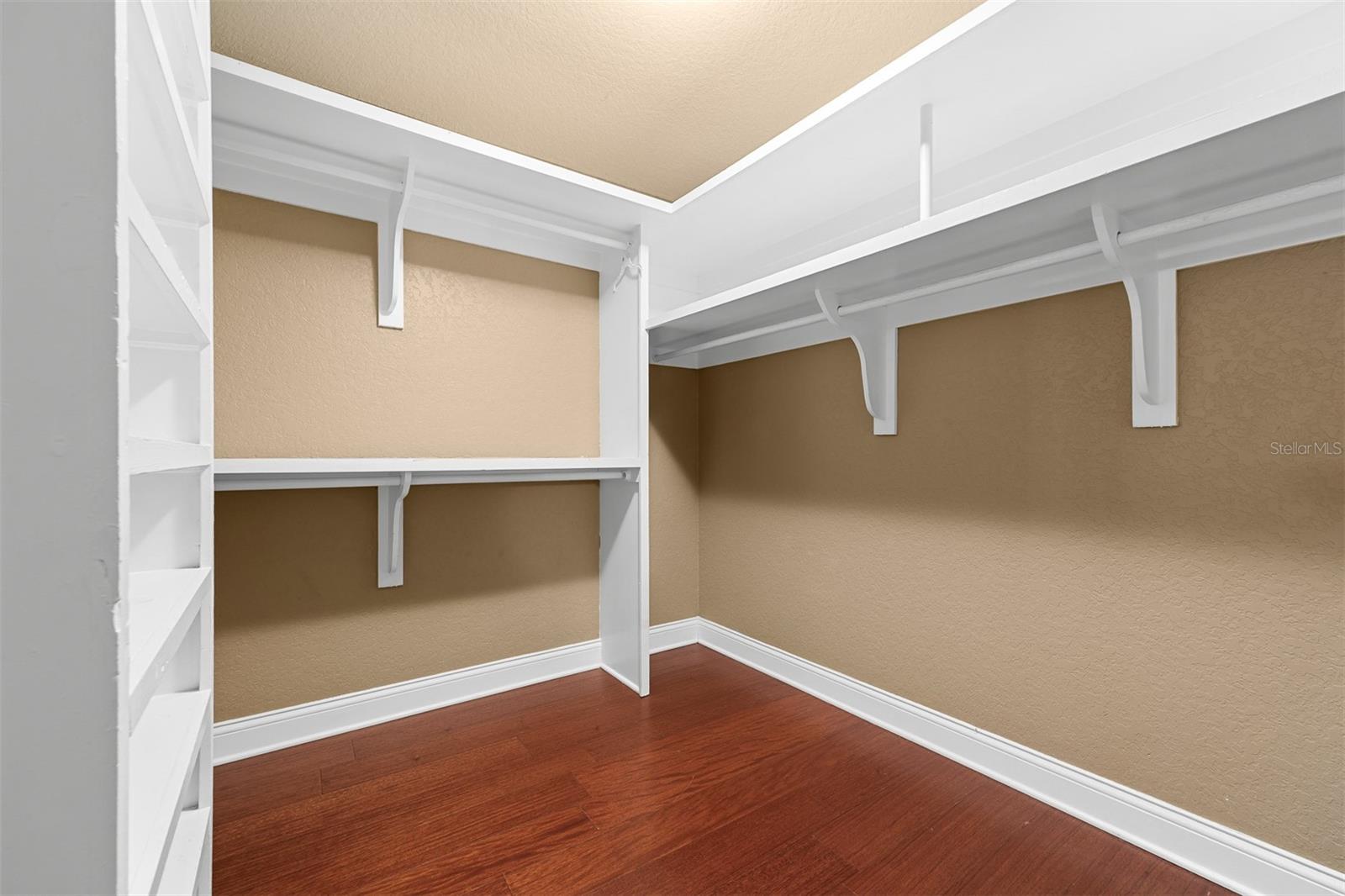 HIDDEN ESTATES UNIT 3 - Residential