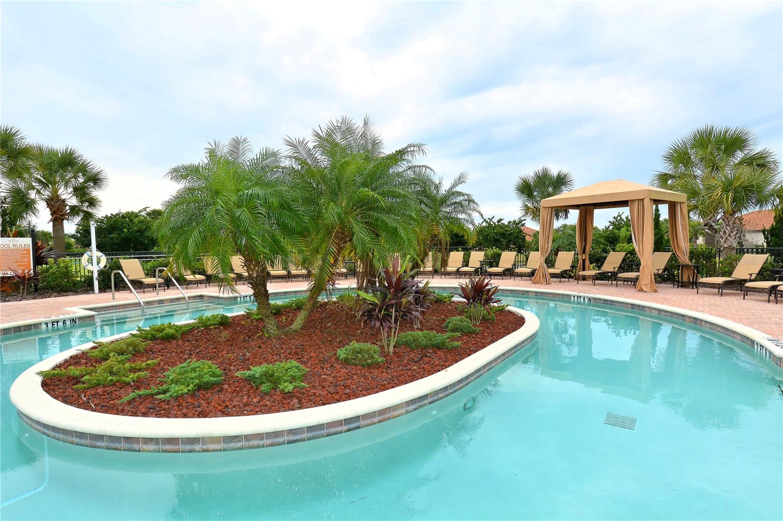 ESPLANADE PH VIII SUBPHASE A & B - Residential