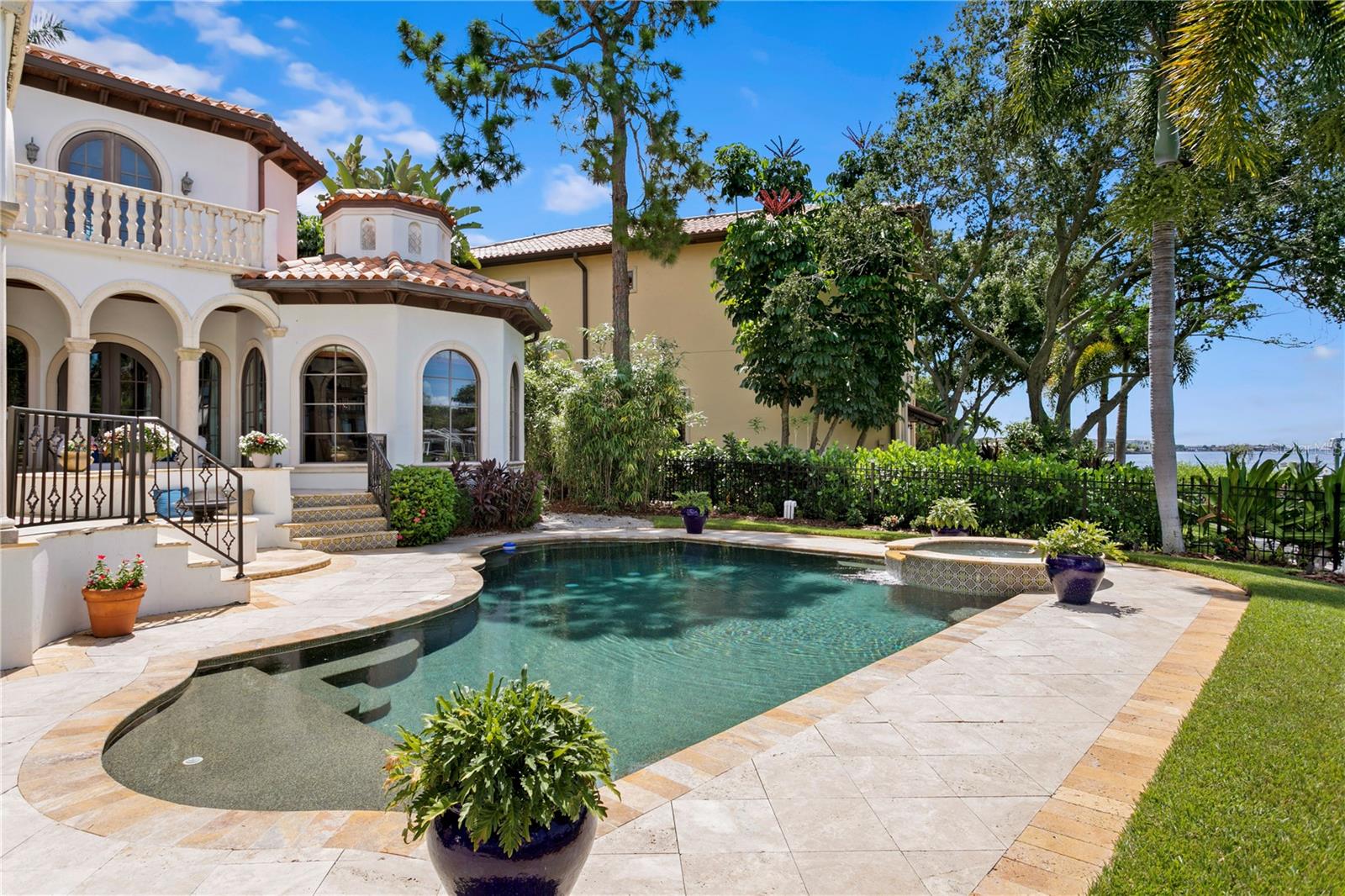 BAYSHORE ESTATES 3 - Residential