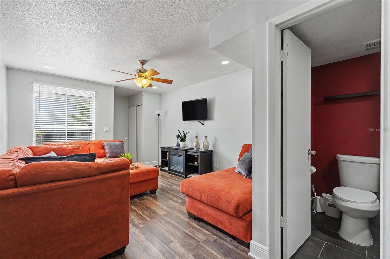 TAMPA VILLAS SOUTH UNIT 1 - Residential