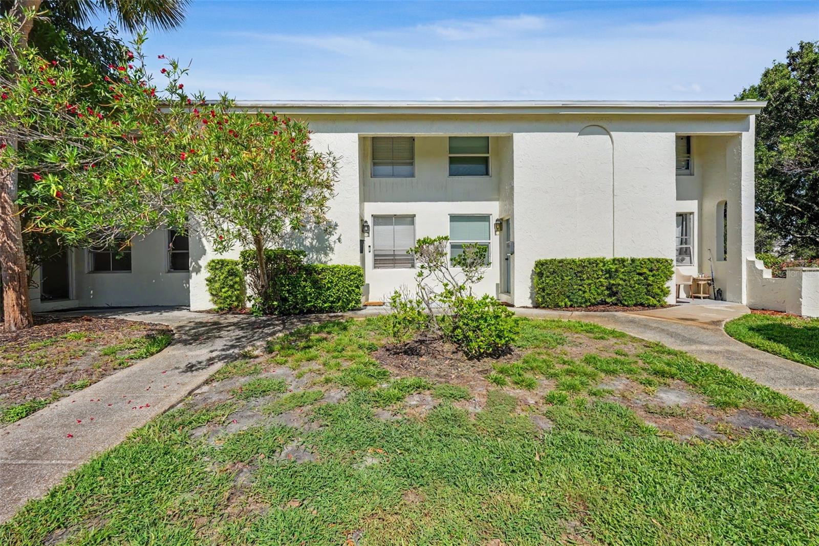 TAMPA VILLAS SOUTH UNIT 1 - Residential