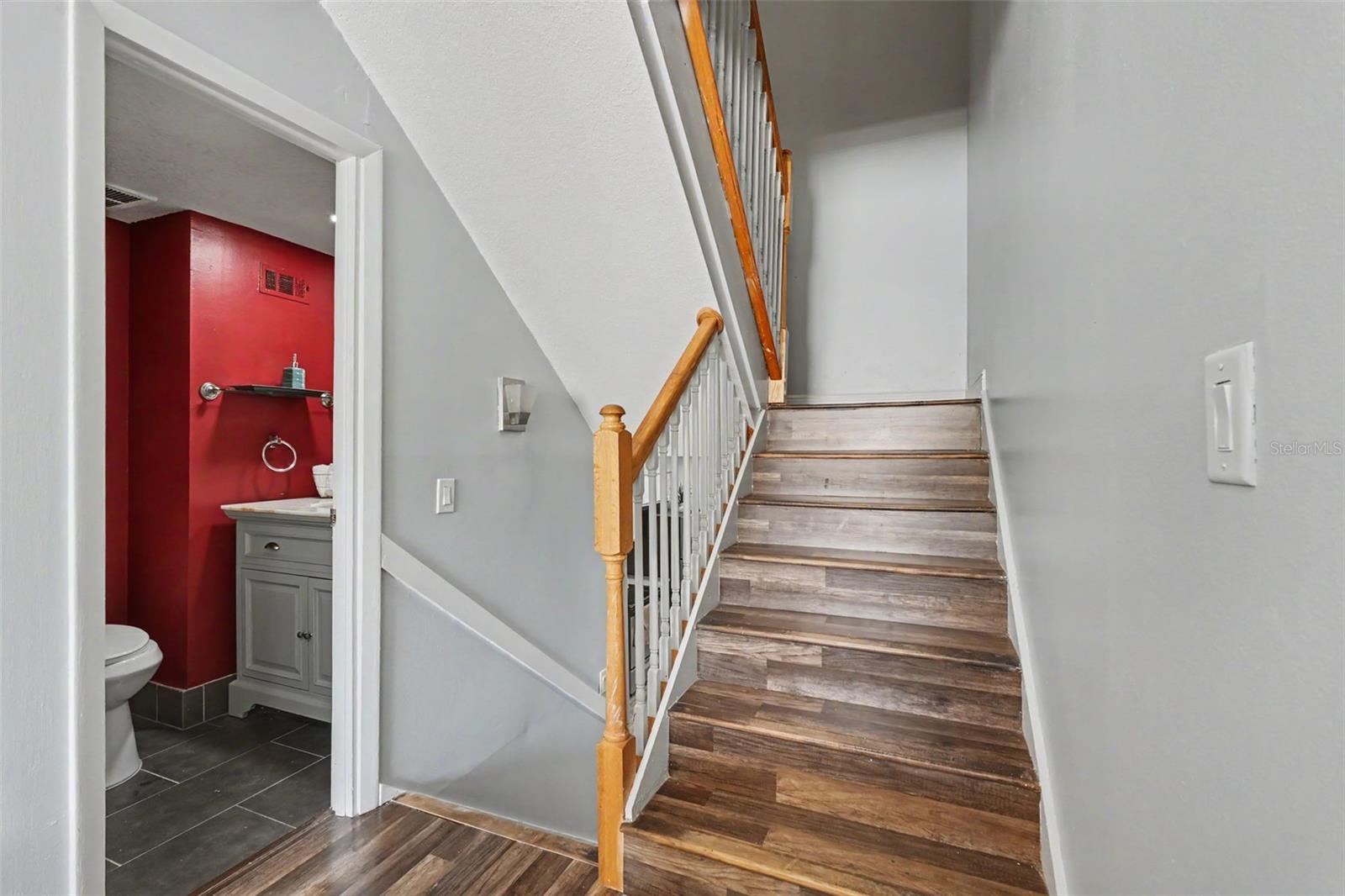 TAMPA VILLAS SOUTH UNIT 1 - Residential