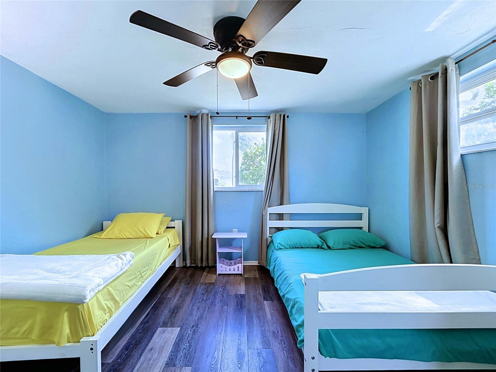 COLONIAL HILLS - Residential