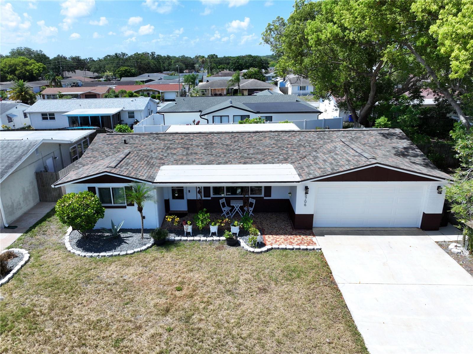 COLONIAL HILLS - Residential