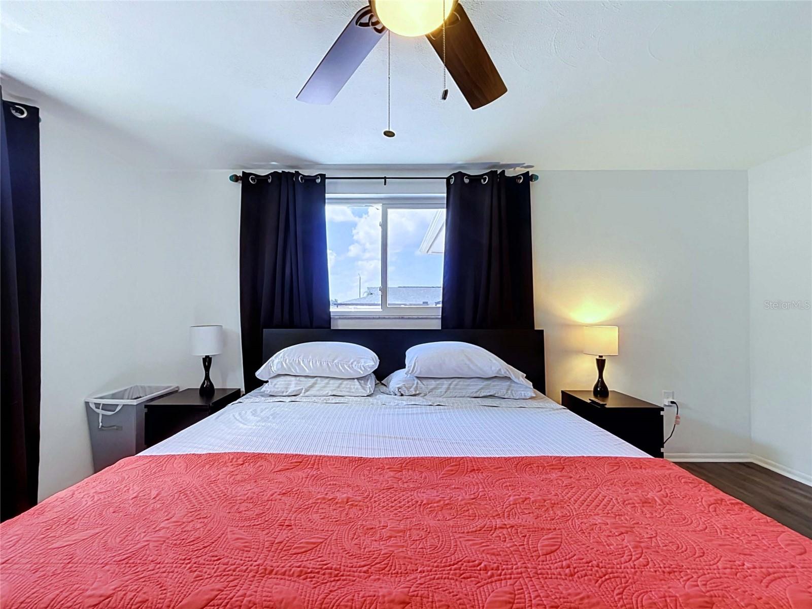 COLONIAL HILLS - Residential