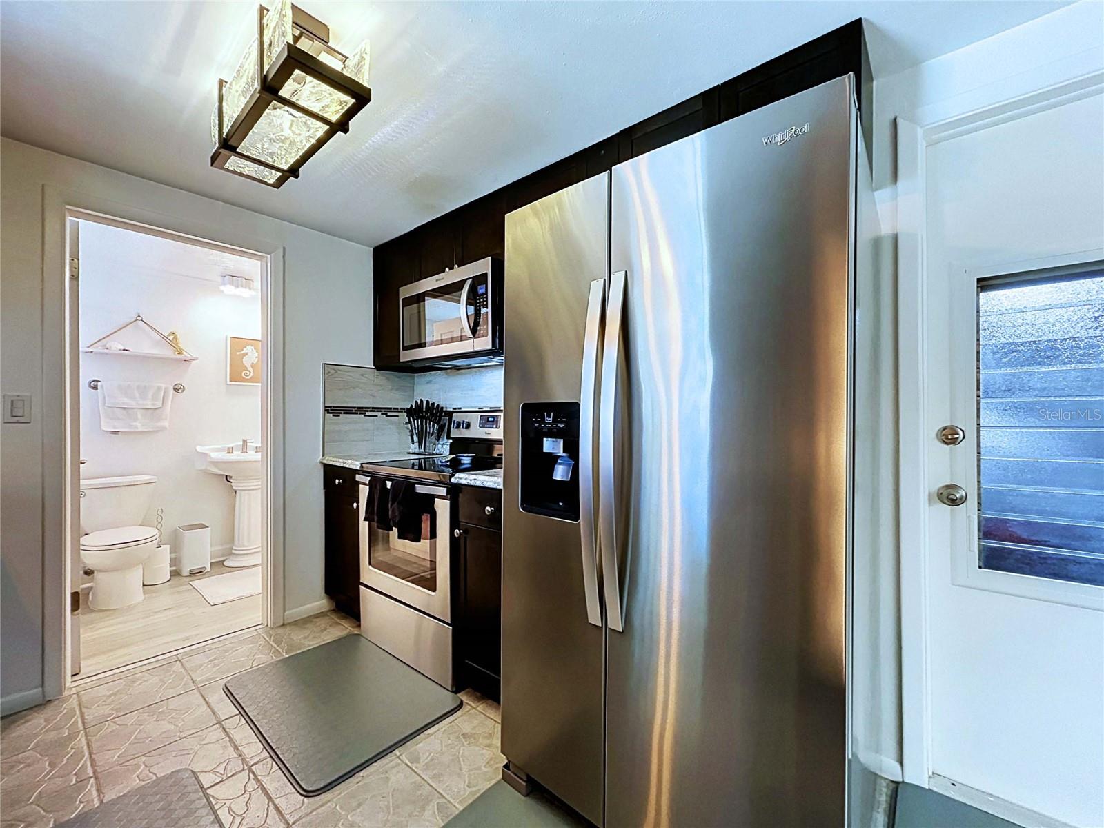 COLONIAL HILLS - Residential