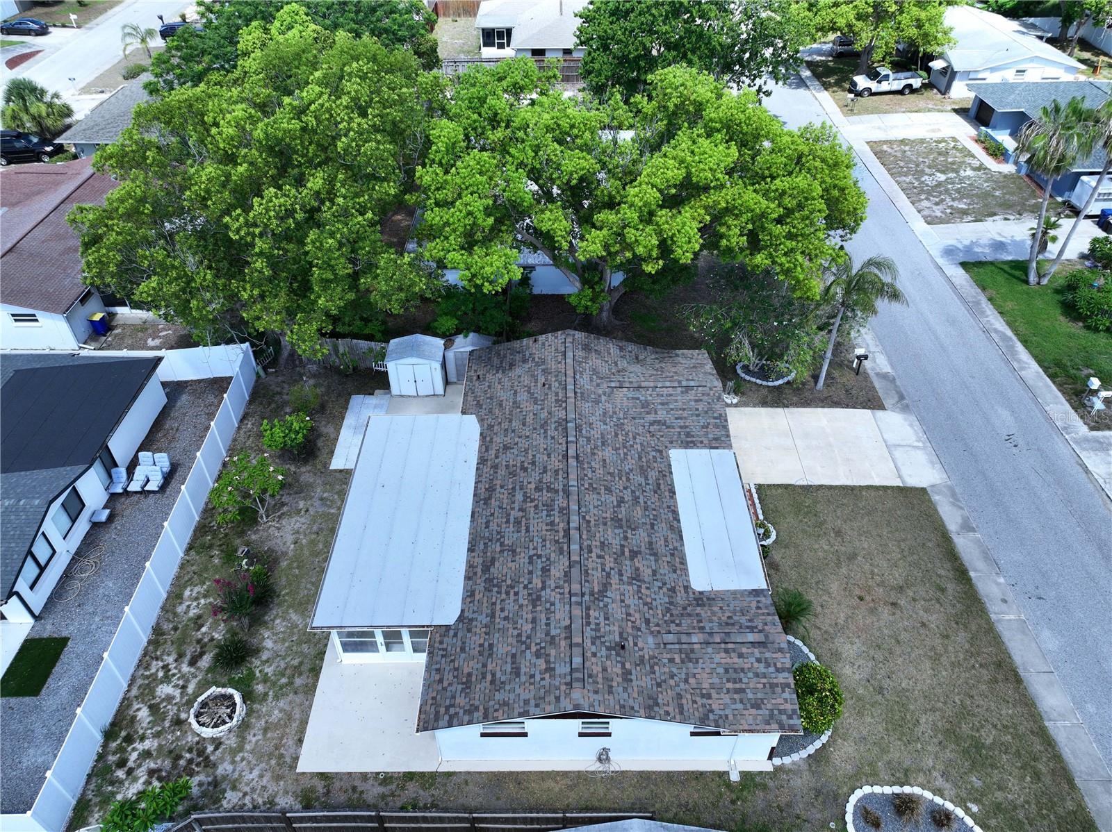 COLONIAL HILLS - Residential