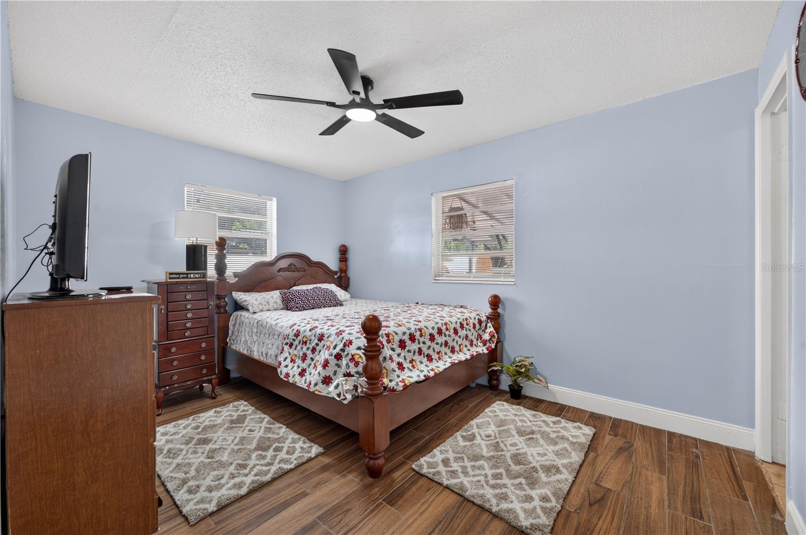 MALIBU GROVES EIGHTH ADD - Residential