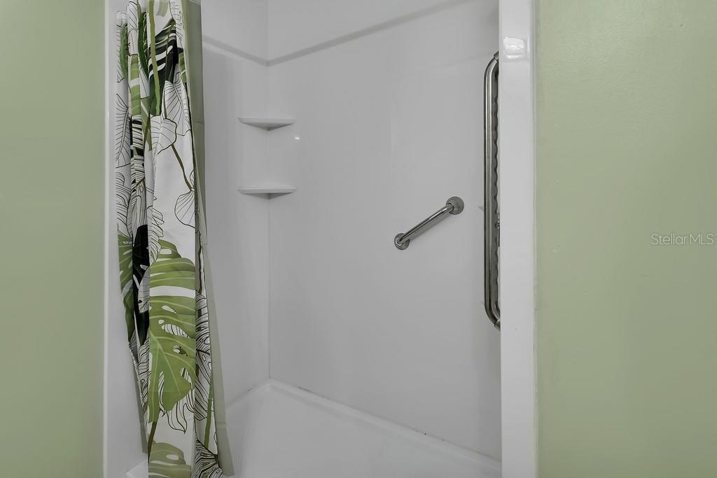 BURWYN PARK - Residential