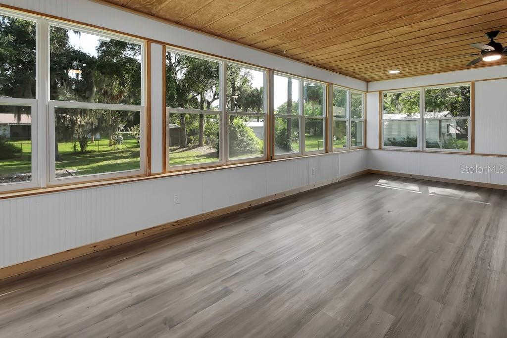 BURWYN PARK - Residential