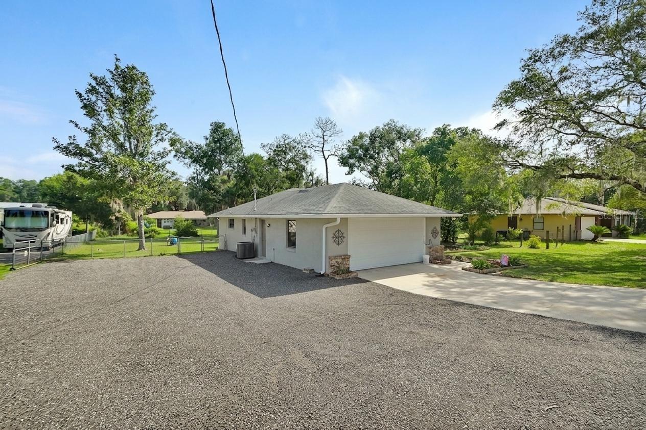 BURWYN PARK - Residential