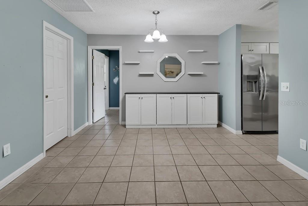 BURWYN PARK - Residential