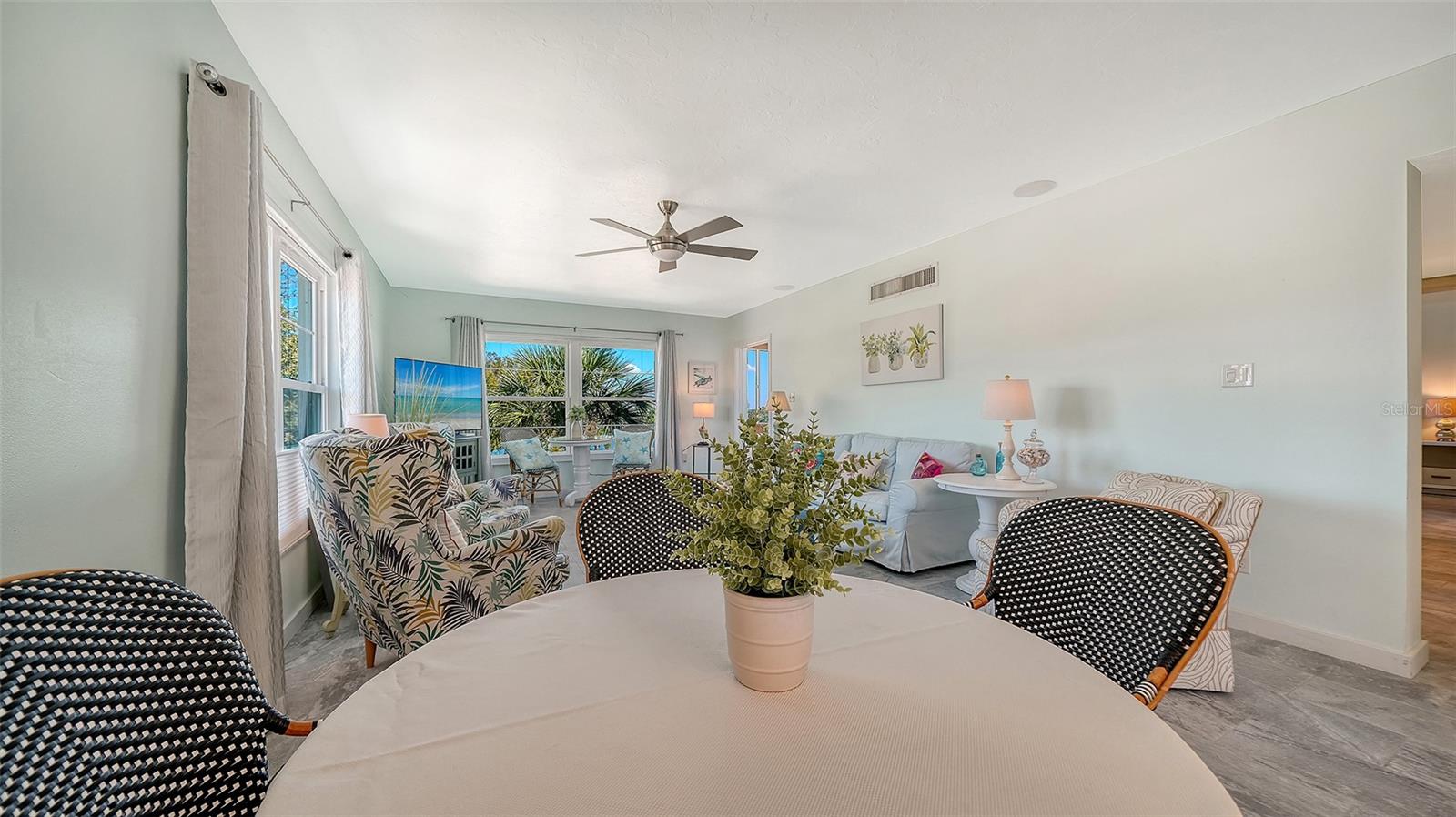 LONGBOAT HARBOUR - Residential