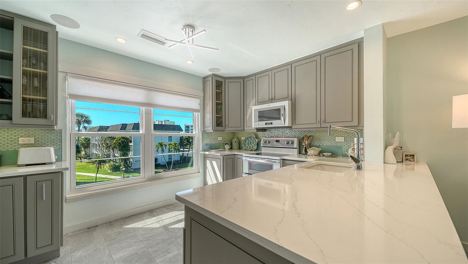 LONGBOAT HARBOUR - Residential