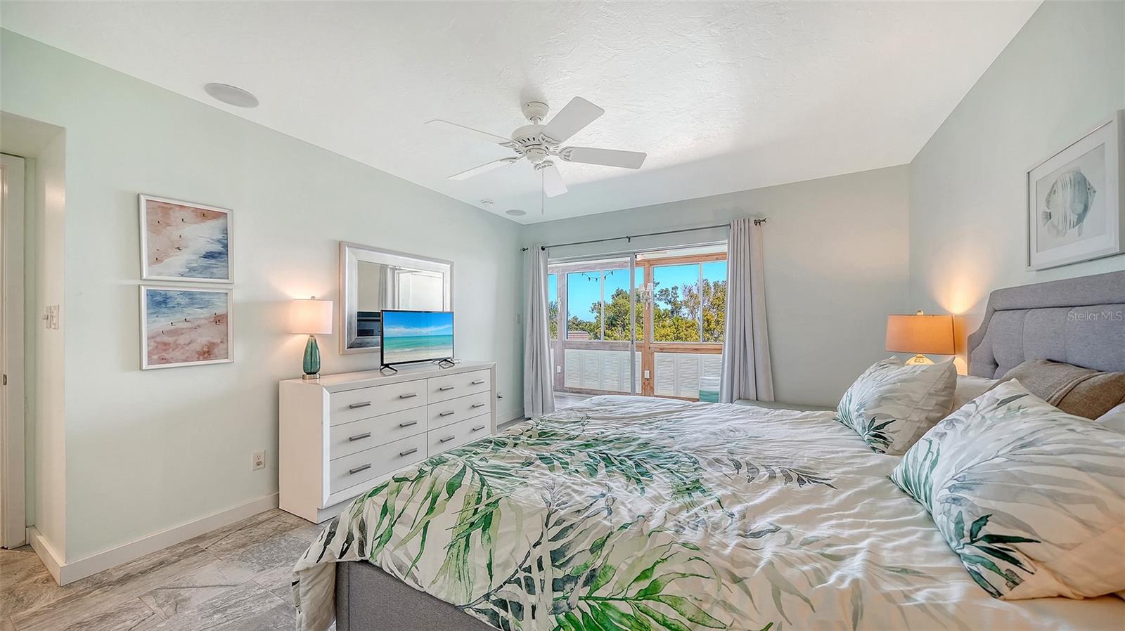 LONGBOAT HARBOUR - Residential