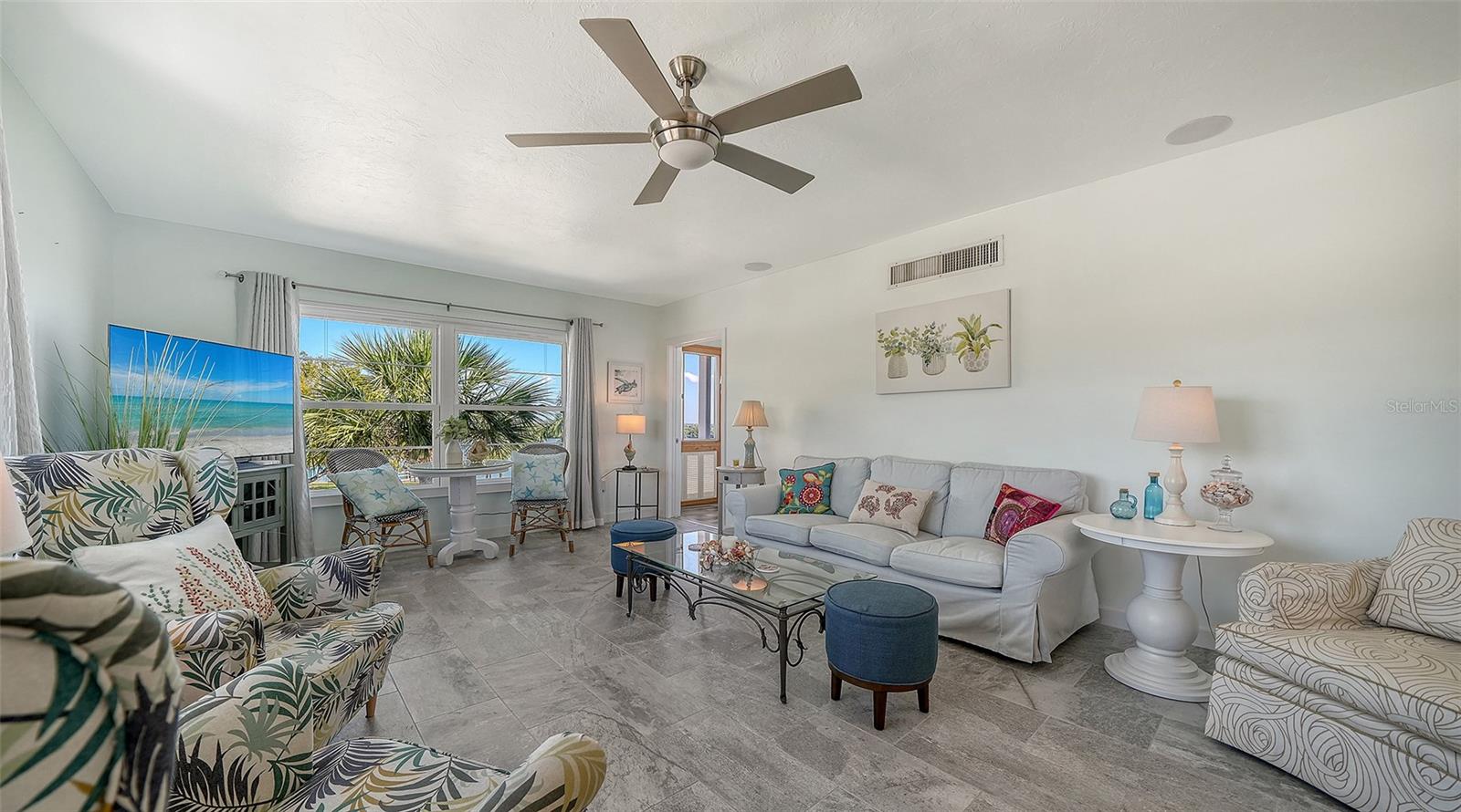 LONGBOAT HARBOUR - Residential