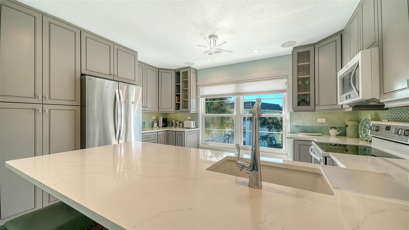 LONGBOAT HARBOUR - Residential