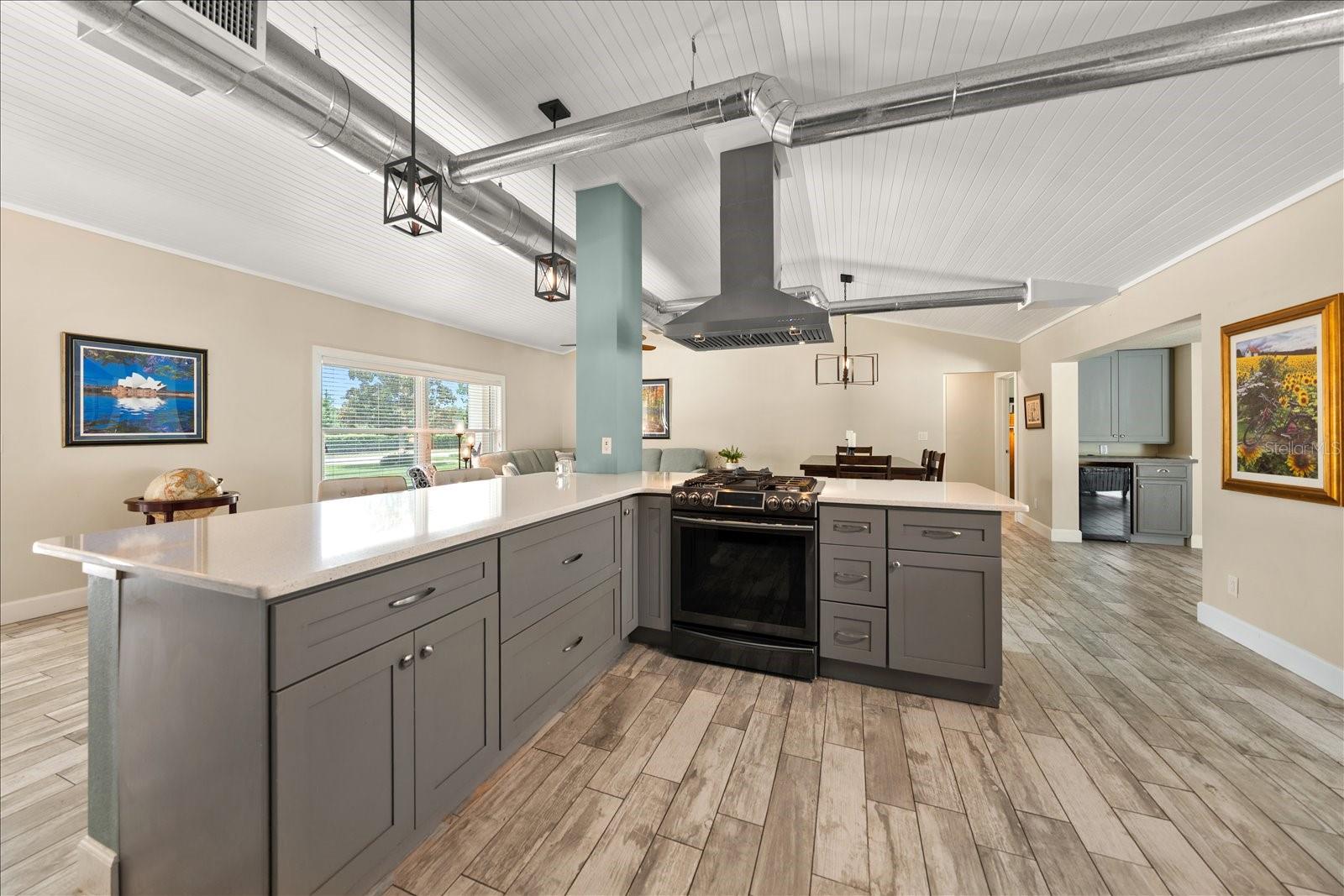 BELLEAIR ESTATES - Residential