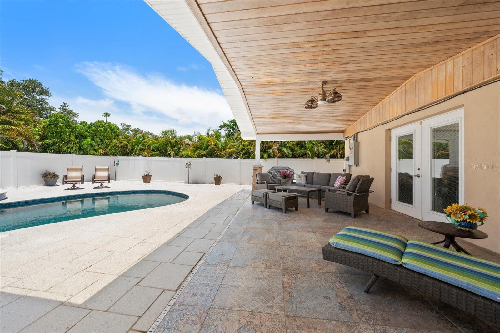 BELLEAIR ESTATES - Residential