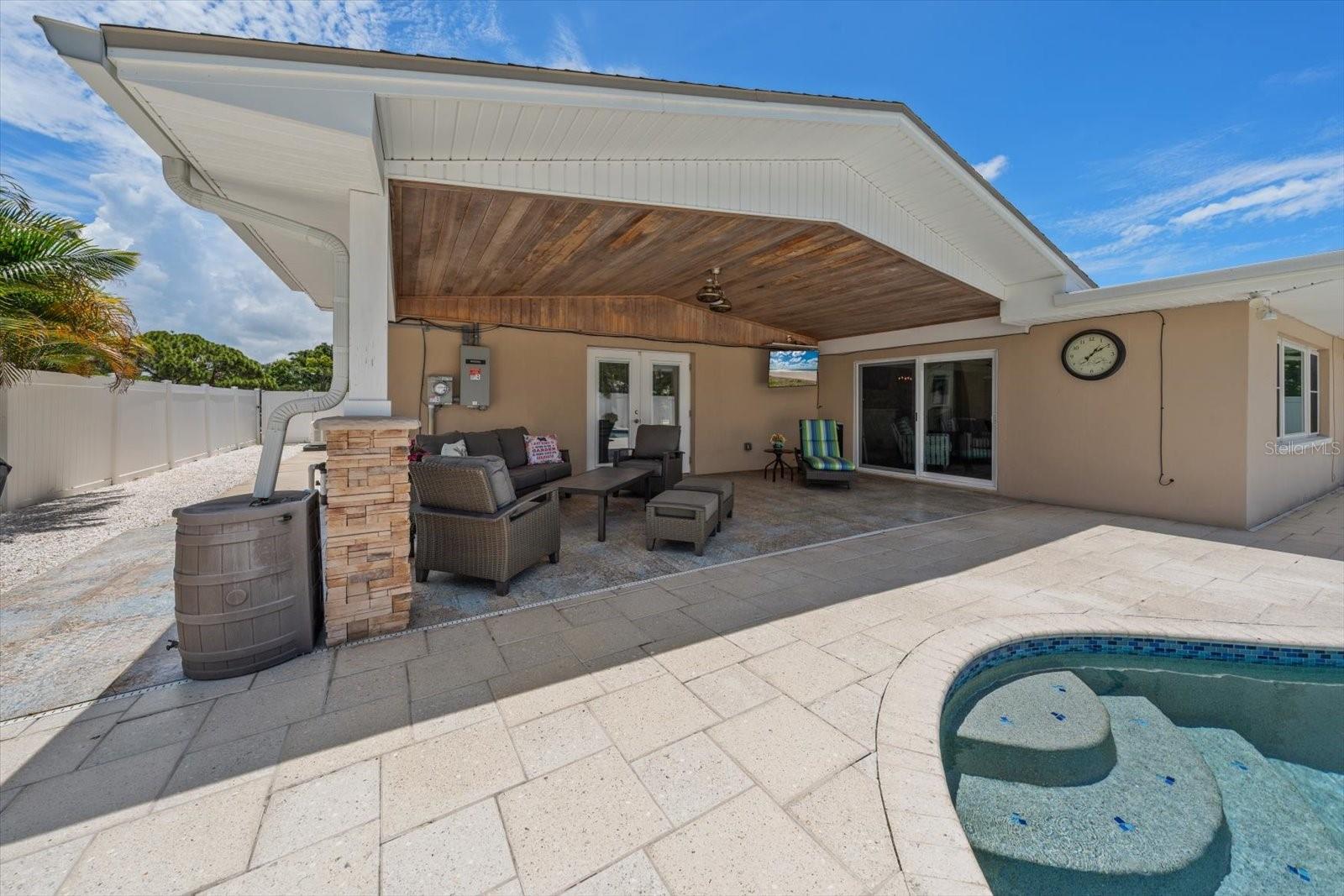BELLEAIR ESTATES - Residential