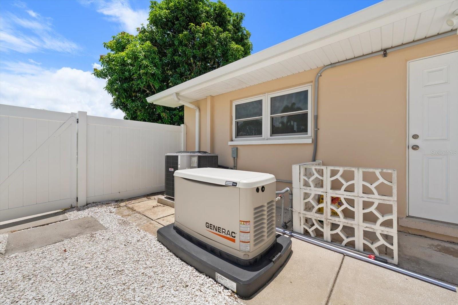 BELLEAIR ESTATES - Residential