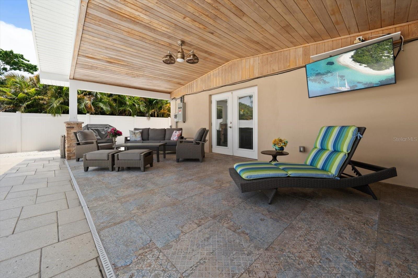 BELLEAIR ESTATES - Residential