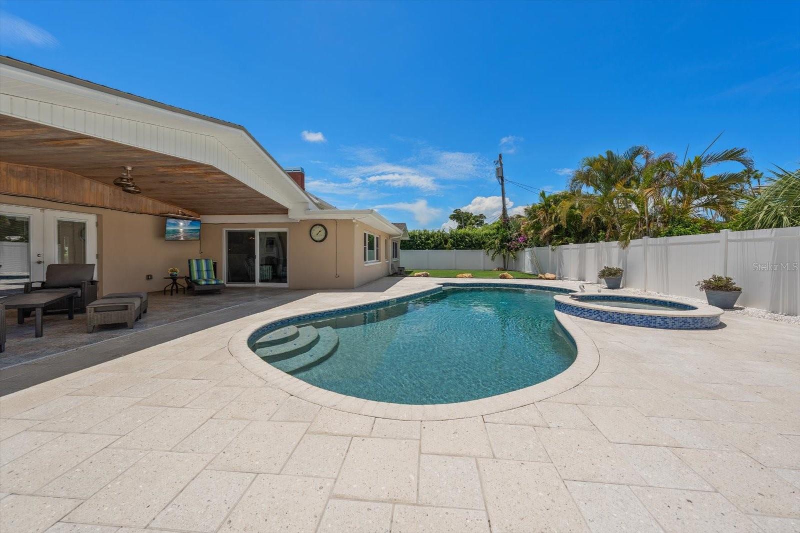 BELLEAIR ESTATES - Residential
