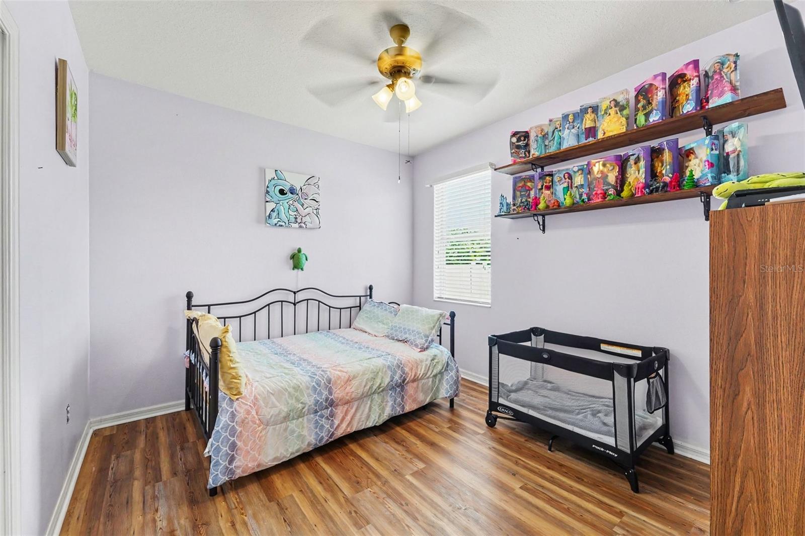 OAK GLEN - Residential