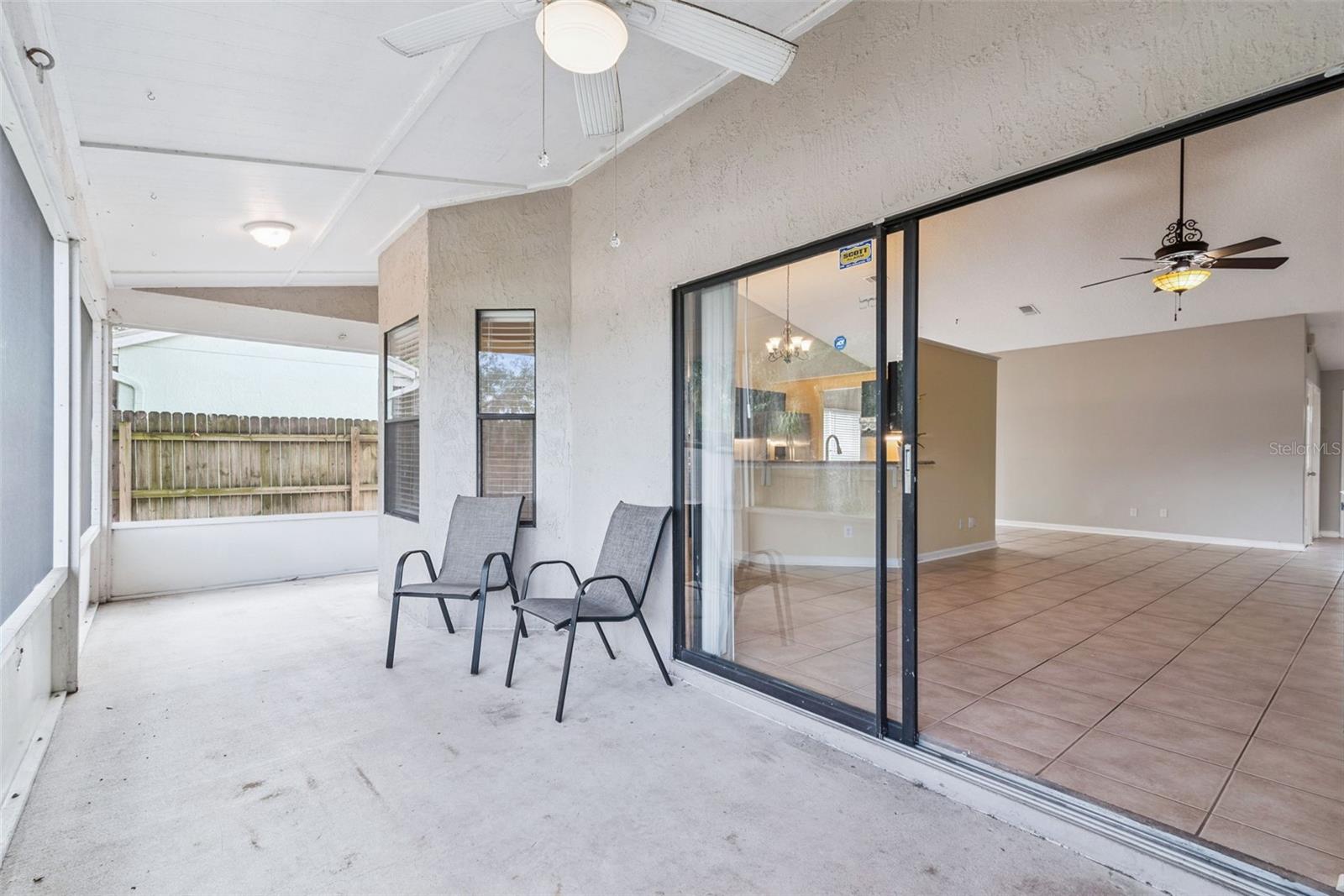 COUNTRY ADDRESS - Residential