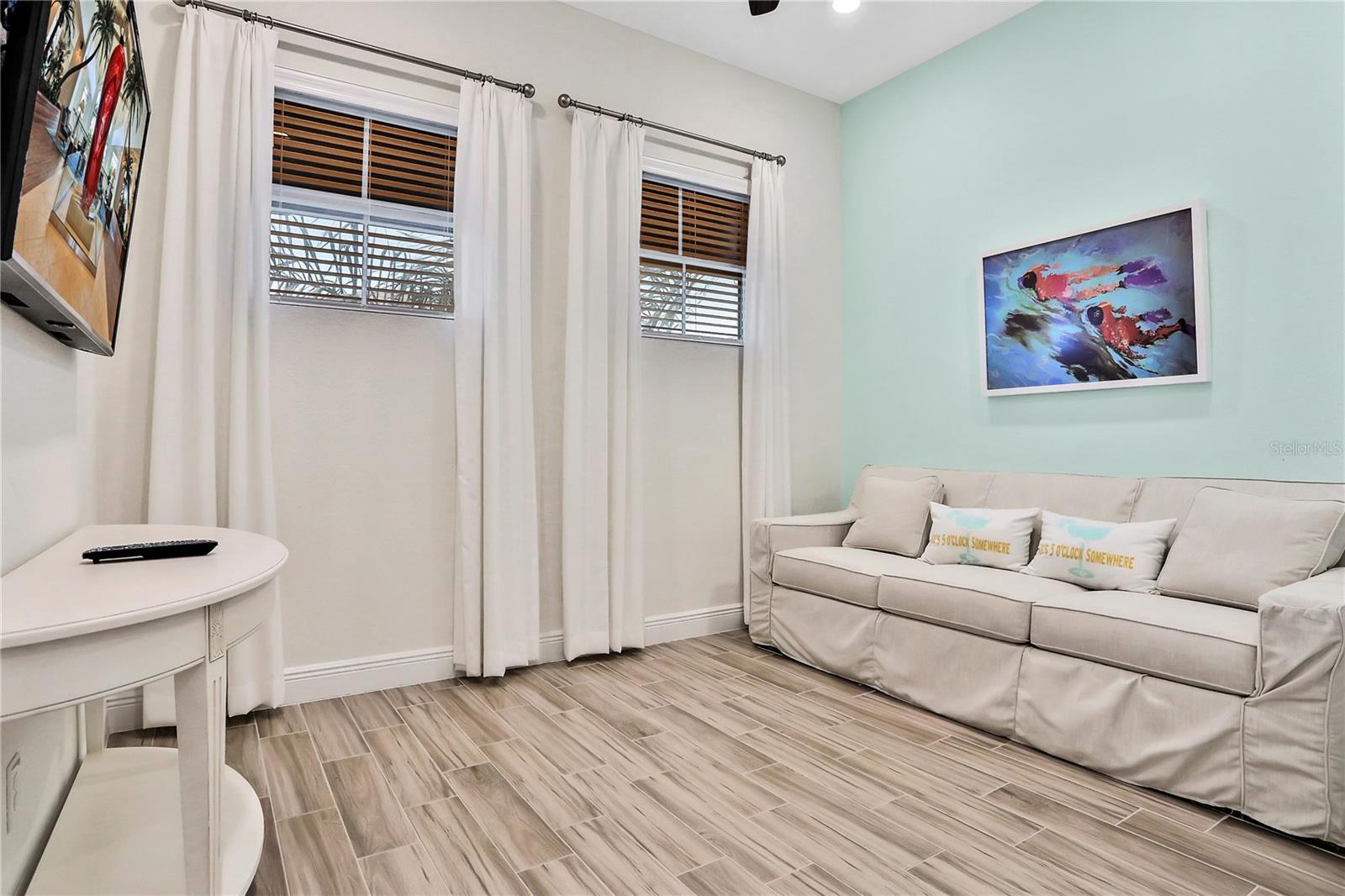 ROLLING OAKS PH 5 - Residential Lease