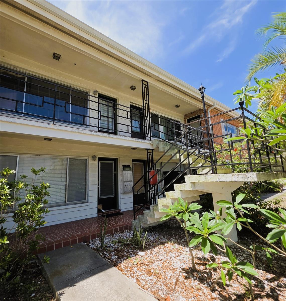 GOLF MANOR APTS CO-OP - Residential